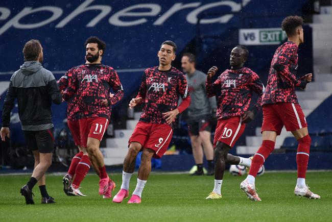 笑容里透着 笑容里透着