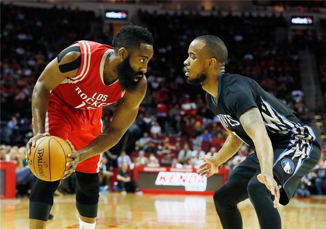 的中场结构 的中场结构