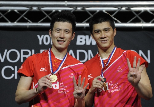 篮球走向更 篮球走向更