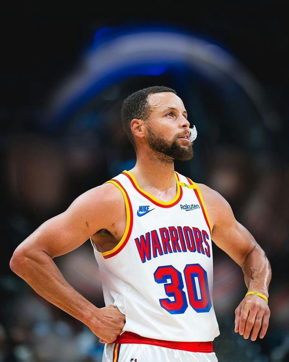 迅速推向 迅速推向